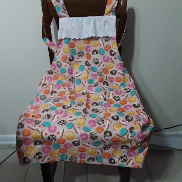 Cross Back Apron - Picture 1 of 7